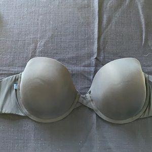 Strapless Harper Wilde bra (straps in bag)